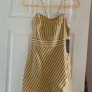 Lulus dress nwt size med